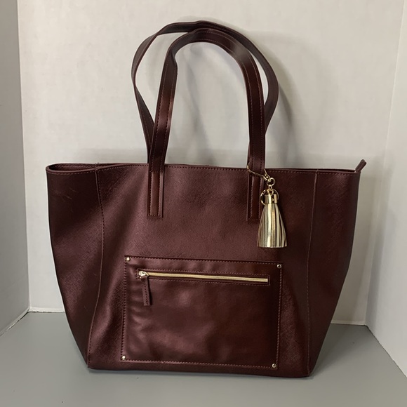Handbags - Elegant Burgundy Tote Bag with Gold Accent